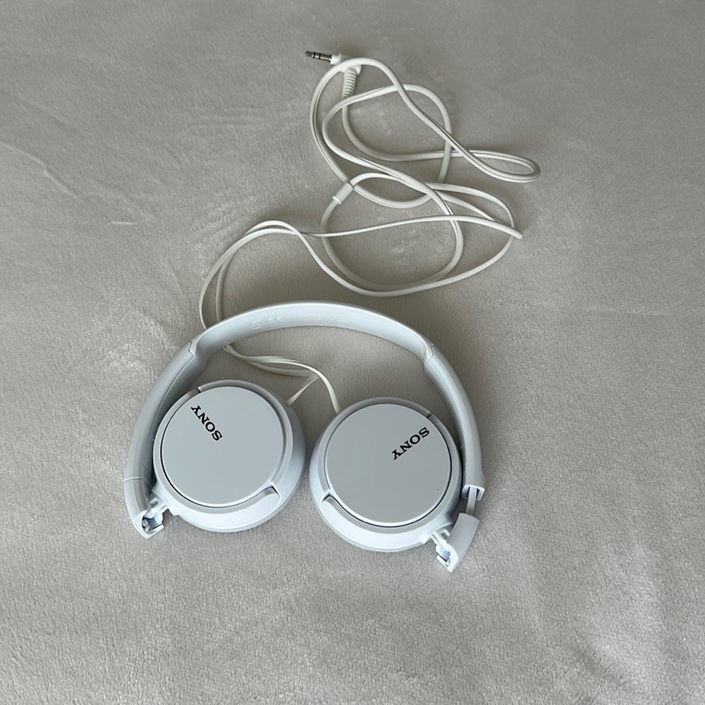 Kids Sony head phone for iPad 6th to 8th generation